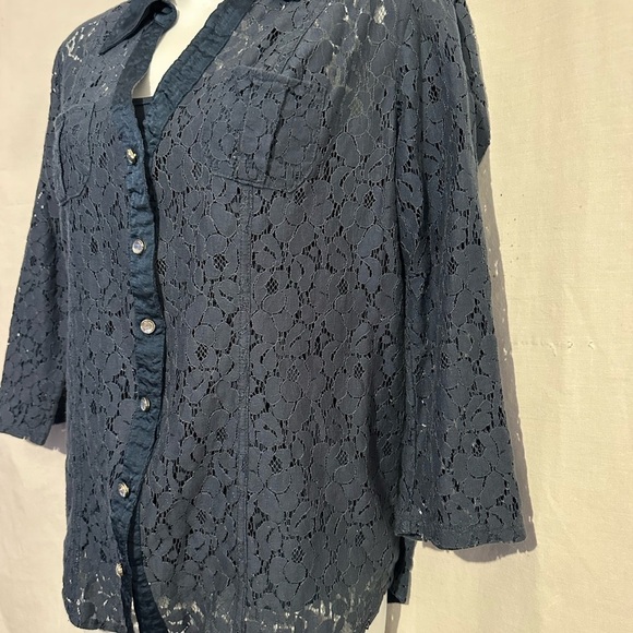 Signature Studio Navy Lace Top - Picture 3 of 5